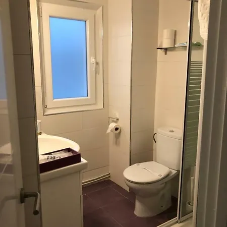 Apartament Madala Xxi *
